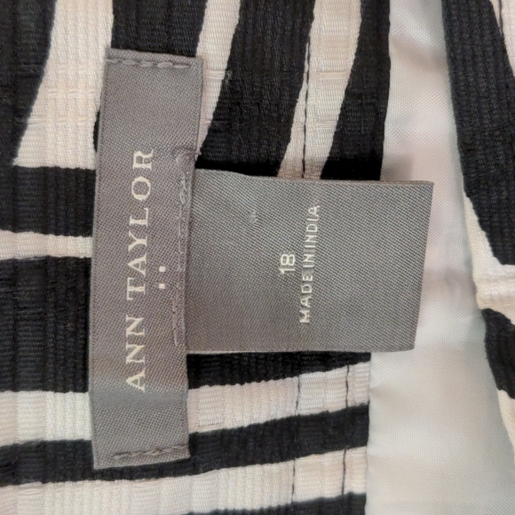 Ann Taylor Print Skirt - Picture 3 of 5